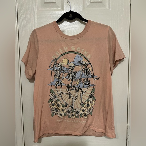 ZOE + LIV Women's Keep Going Short Sleeve Graphic T-Shirt - Pink L - Picture 2 of 4